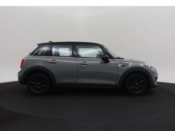 MINI 5-deurs 1.5 Cooper Chili Nav
