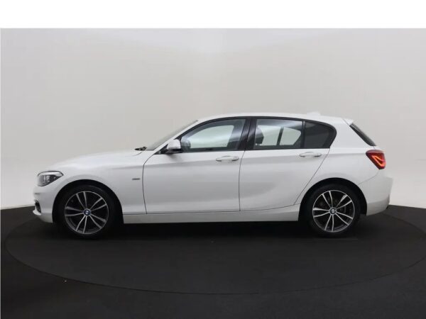 Photo 20 of 23 of WBA2R110505D67529 BMW 1-serie 116i Edition Sport Line Shadow Executive