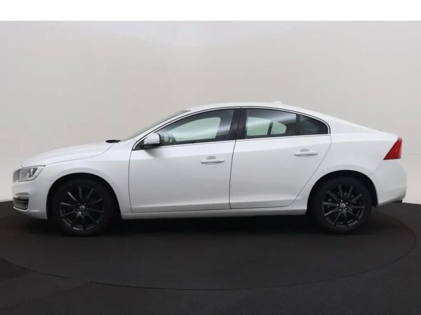Photo 20 of 23 of YV1FS45HBE2309207 Volvo S60 1.6 T3 Momentum Aut. Leder