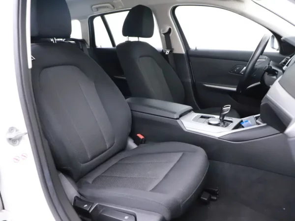 BMW 3 Serie Touring 330e High Executive