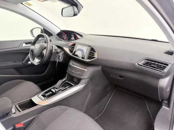 Peugeot 308 SW 1.2 PureTech GT Aut. Xenon