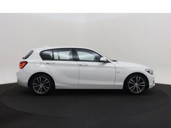 Photo 21 of 23 of WBA2R110505D67529 BMW 1-serie 116i Edition Sport Line Shadow Executive