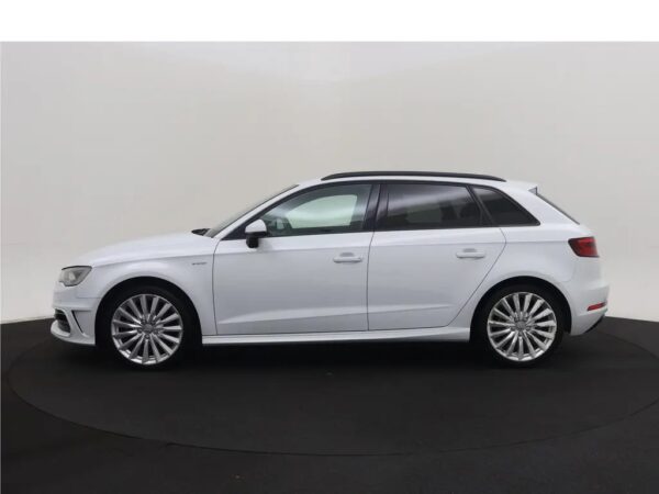 Photo 21 of 24 of WAUZZZ8V3FA168426 Audi A3 Sportback 1.4 e-tron PHEV Ambition Pro Line plus