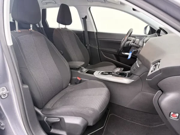 Peugeot 308 SW 1.2 PureTech GT Aut. Xenon