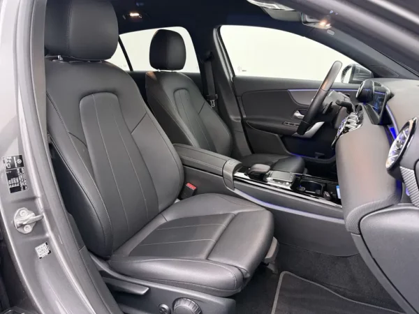 Mercedes-Benz A-Klasse 180 Aut. Business Solution Luxury Nav
