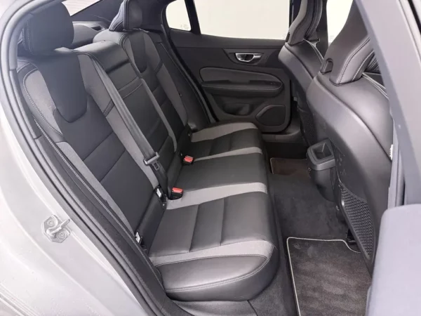Volvo S60 2.0 B4 R-Design