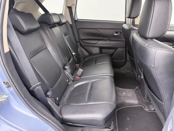 Mitsubishi Outlander 2.0 PHEV Instyle