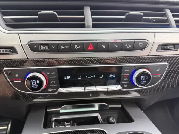 Audi Q7 4.0 TDI SQ7 quattro Pro Line + 7-Seats