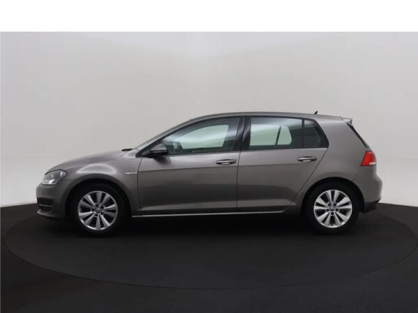 Volkswagen Golf 1.0 TSI Comfortline Nav