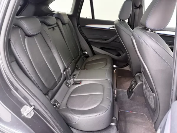 BMW X1 xDrive25i High Executive M-pakket Panodak