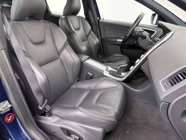 Volvo XC60 2.0 T5 FWD Ocean Race Aut. Nav