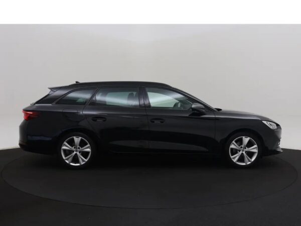 Photo 23 of 25 of VSSZZZKLZMR095803 SEAT Leon Sportstourer 1.5 TSI FR Business Intense Navi