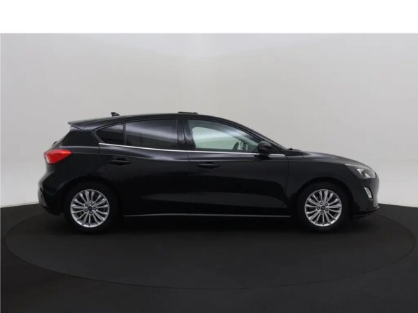 Ford Focus 1.0 EcoBoost Titanium Business