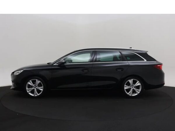 SEAT Leon Sportstourer 1.5 eTSI Aut. FR Business Intense Nav