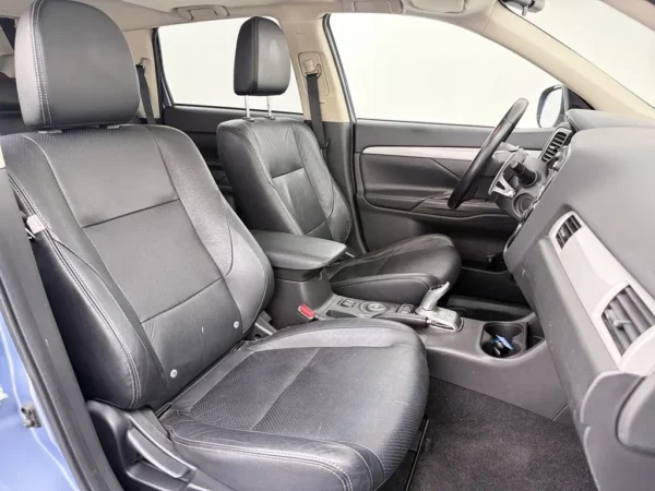 Mitsubishi Outlander 2.0 PHEV Instyle