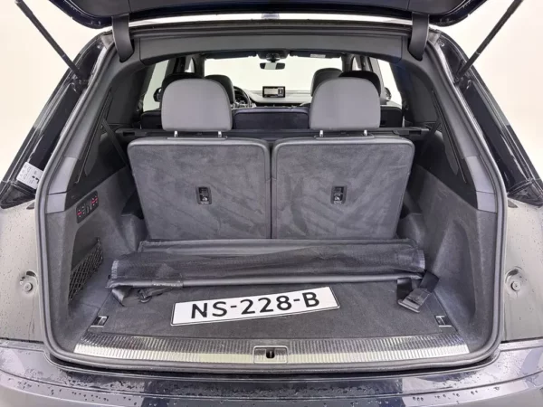 Audi Q7 4.0 TDI SQ7 quattro Pro Line + 7-Seats