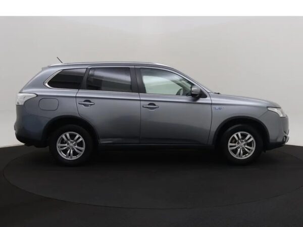Mitsubishi Outlander 2.0 PHEV Business Edition X-Line