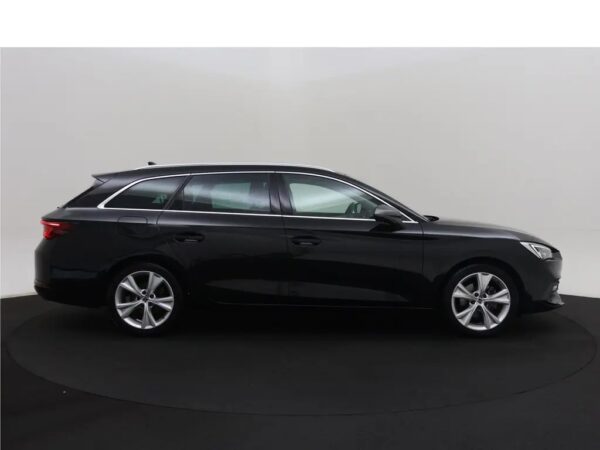 SEAT Leon Sportstourer 1.5 eTSI Aut. FR Business Intense Nav