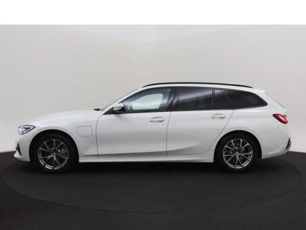 BMW 3 Serie Touring 330e