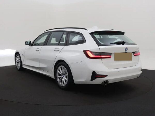 BMW 3 Serie Touring 330e High Executive