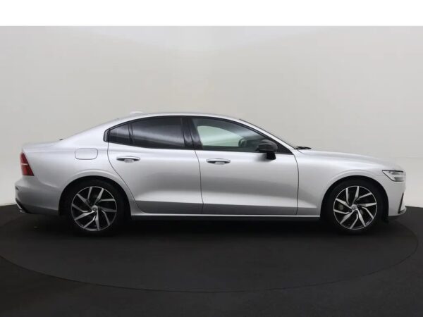 Volvo S60 2.0 B4 R-Design