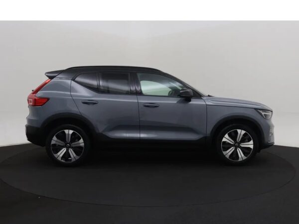 Volvo XC40 Recharge Plus LED