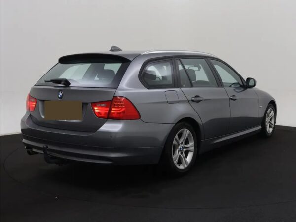 BMW 3 Serie Touring 318i Business Line AUT