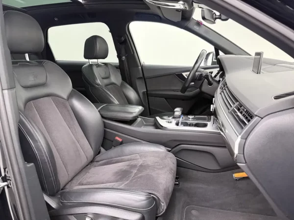 Audi Q7 4.0 TDI SQ7 quattro Pro Line + 7-Seats