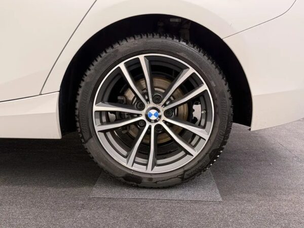 Photo 4 of 23 of WBA2R110505D67529 BMW 1-serie 116i Edition Sport Line Shadow Executive