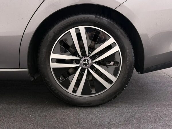 Mercedes-Benz CLA-Klasse Shooting Brake 180 Aut. Business Solution LED