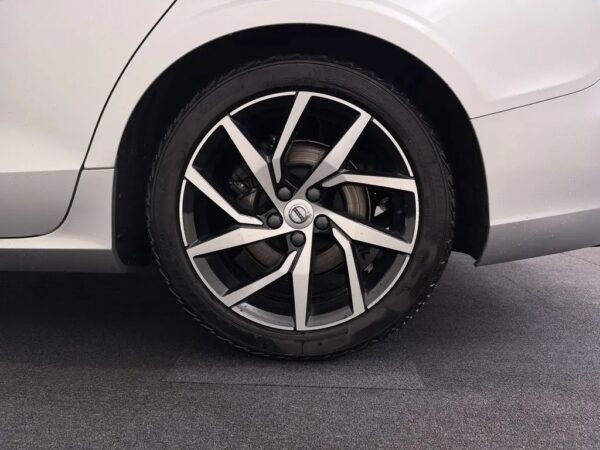 Volvo S60 2.0 B4 R-Design