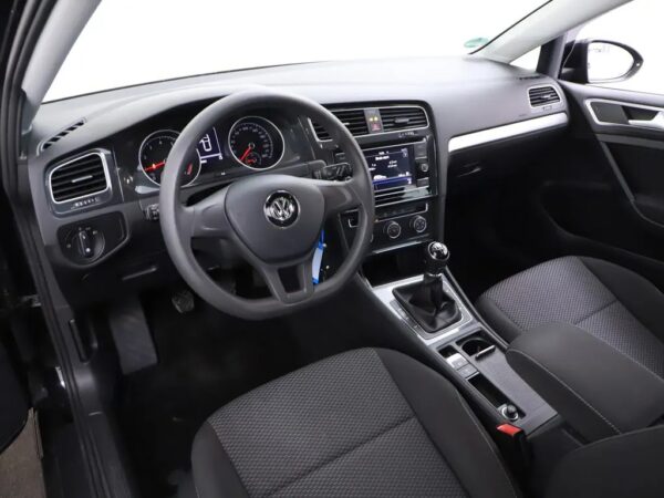 Volkswagen Golf 1.0 TSI Trendline
