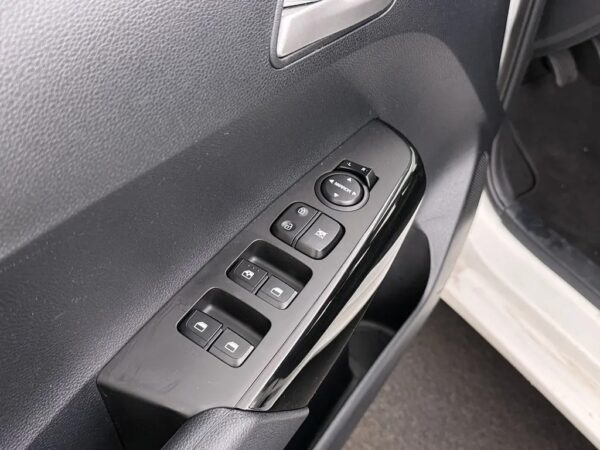 Photo 5 of 24 of KNAB3518APT215536 Kia Picanto 1.0 DPi DynamicLine