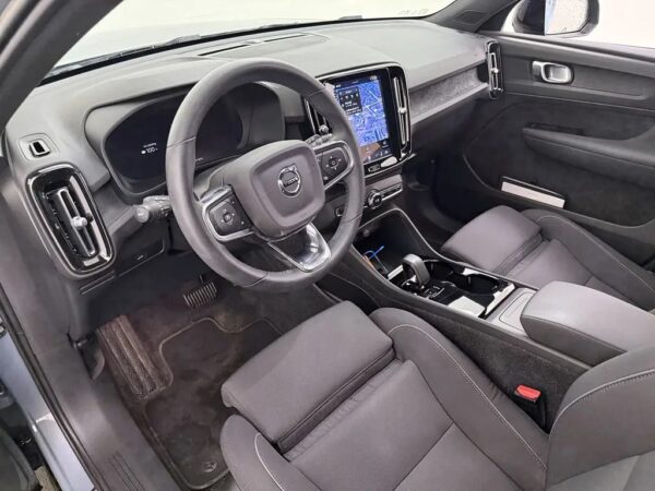 Volvo XC40 Recharge Plus LED