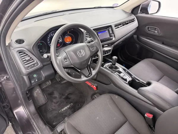 Photo 6 of 24 of 3HGRU1730GM405168 Honda HR-V 1.5 i-VTEC Comfort