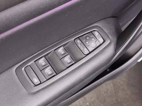 Photo 6 of 24 of VF1RFB00757009275 Renault Mégane Estate 1.2 TCe GT-Line