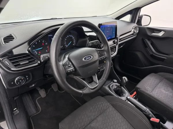 Photo 6 of 24 of WF0JXXGAHJNY06103 Ford Fiesta 1.0 EcoBoost Hybrid Titanium