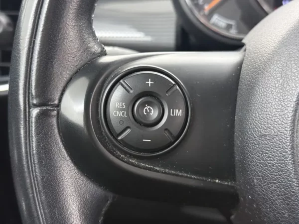 MINI 5-deurs 1.5 Cooper Chili Nav