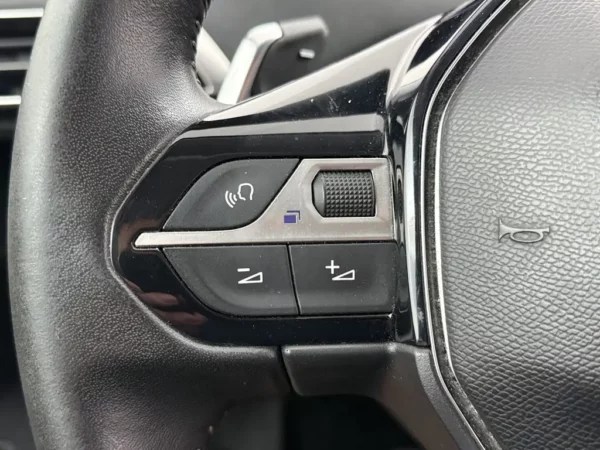 Peugeot 5008 1.2 PureTech Aut. 7P Blue