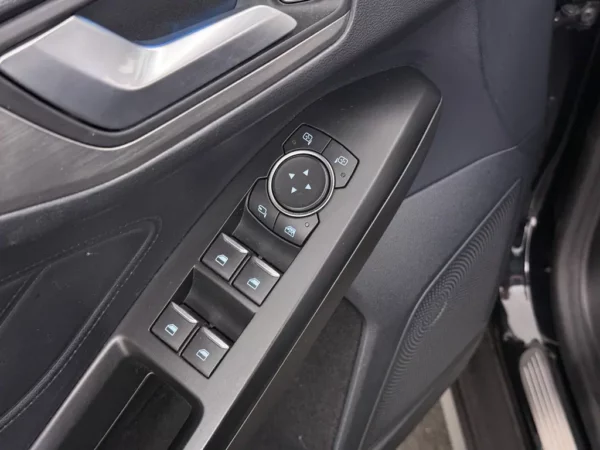 Ford Focus 1.0 EcoBoost Titanium Business
