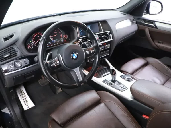 Photo 7 of 26 of WBAWY910300F77725 BMW X3 sDrive20i Aut. M-Pakket Nav