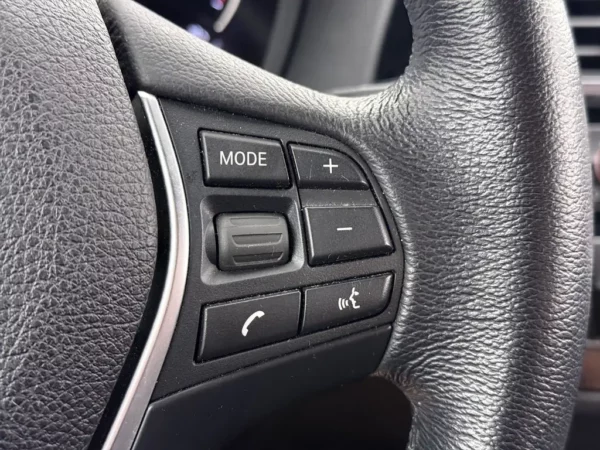 Photo 8 of 23 of WBA2R110505D67529 BMW 1-serie 116i Edition Sport Line Shadow Executive