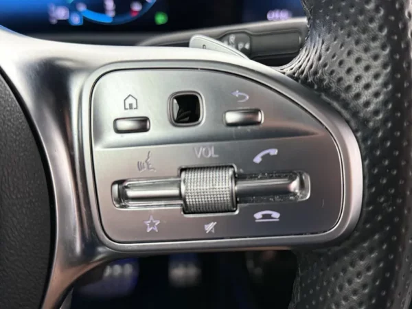 Photo 8 of 24 of WDD1770871V000201 Mercedes-Benz A-Klasse 200 Business Solution AMG