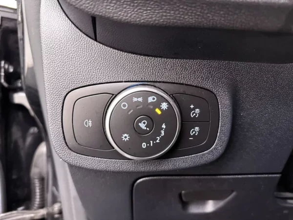 Photo 8 of 24 of WF0JXXGAHJNY06103 Ford Fiesta 1.0 EcoBoost Hybrid Titanium