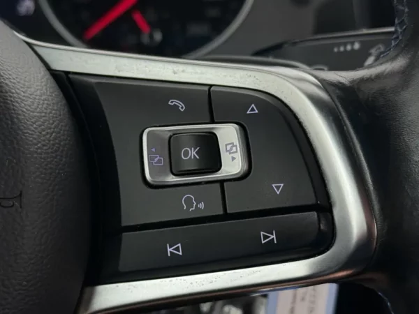 Volkswagen Golf 1.4 TSI GTE Connected Series