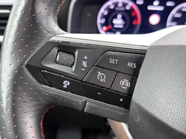 Photo 8 of 25 of VSSZZZKLZMR095803 SEAT Leon Sportstourer 1.5 TSI FR Business Intense Navi