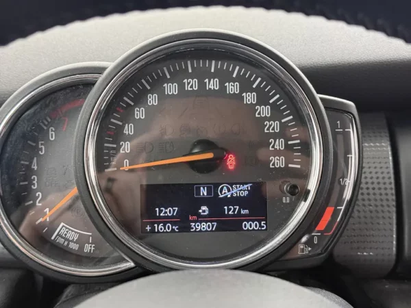 MINI 5-deurs 1.5 Cooper Chili Nav