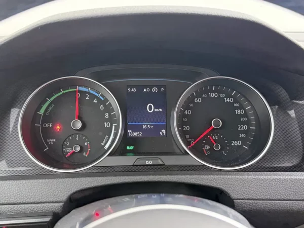 Volkswagen Golf 1.4 TSI GTE Connected Series