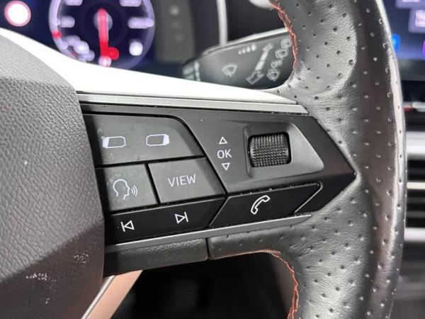 Photo 9 of 25 of VSSZZZKLZMR095803 SEAT Leon Sportstourer 1.5 TSI FR Business Intense Navi