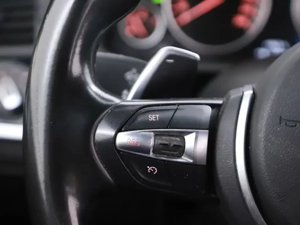 Photo 9 of 26 of WBAWY910300F77725 BMW X3 sDrive20i Aut. M-Pakket Nav